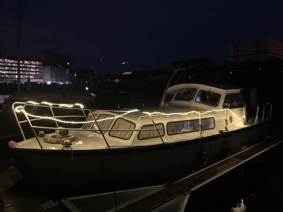 Hollaendisches Kajuetboot Nixe *